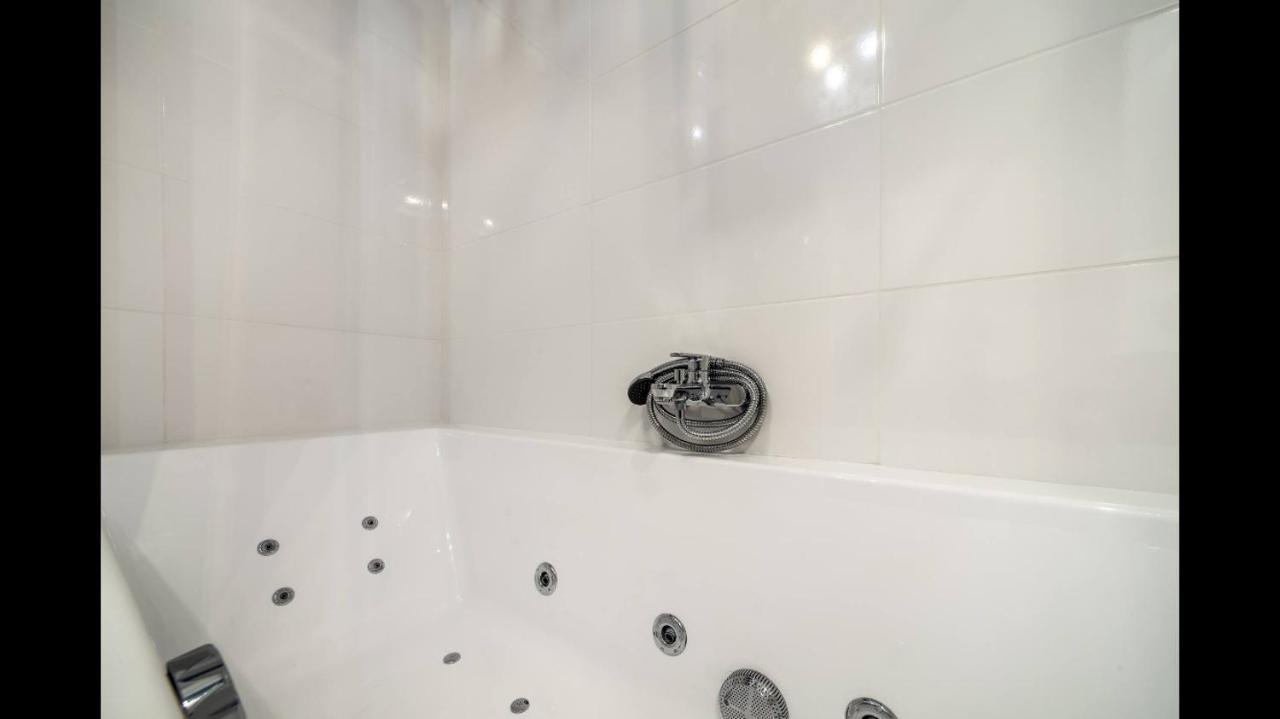 Lviv Apartments 외부 사진
